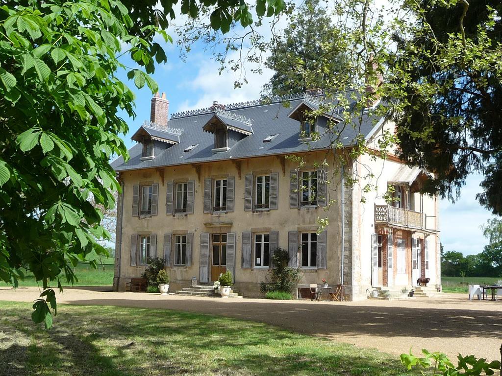 Domaine De Savigny Bed & Breakfast Saint-Saulge Dış mekan fotoğraf