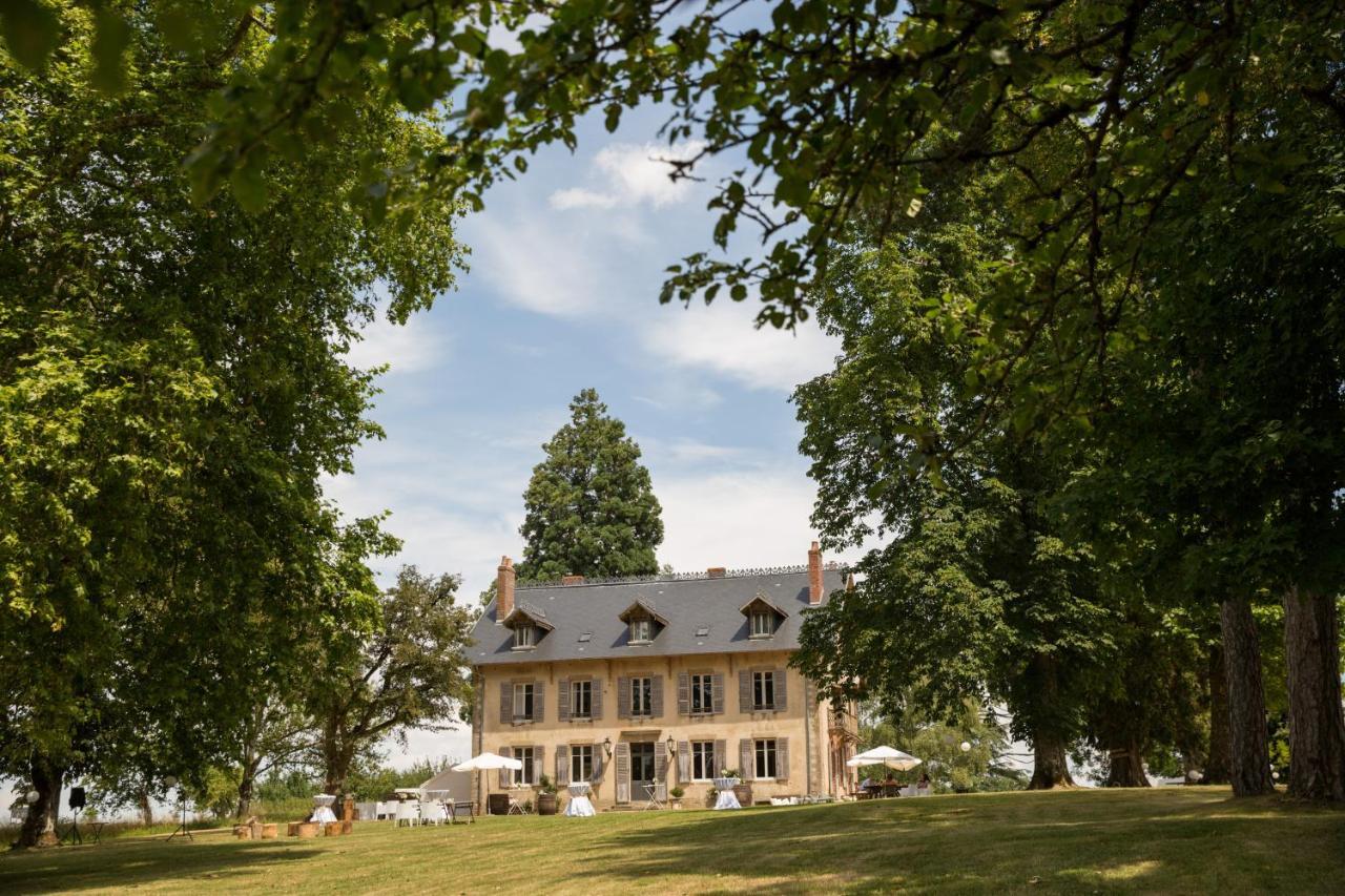 Domaine De Savigny Bed & Breakfast Saint-Saulge Dış mekan fotoğraf